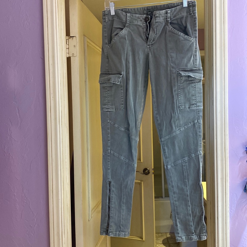 BB Dakota Army-green Pants